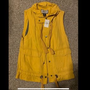 NWTs The Buckle BKE vest - size XS